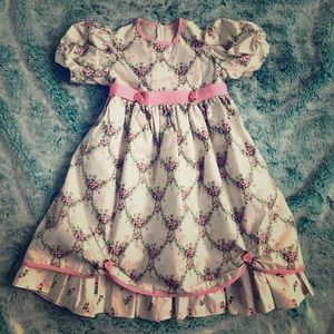Pretty little girl dress